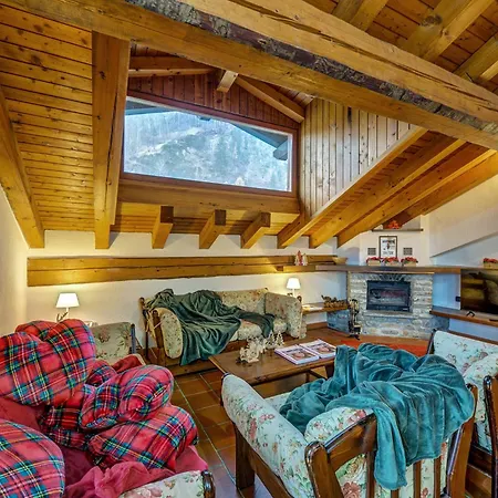 Casa Villair - Posteggio Privato E Wifi Курмайор